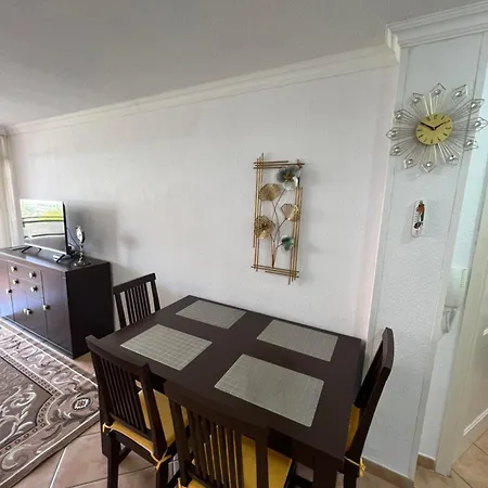 Center Cristianos Apartamento *